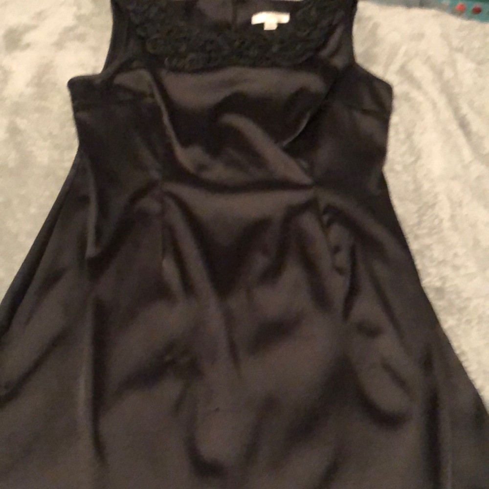 Dressbarn Black Sleeveless Pleated Mini Dress